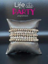 Load image into Gallery viewer, BEST OF LUXE - WHITE
