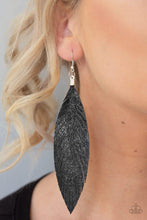 Load image into Gallery viewer, FEATHER FANTASY • BLACK
