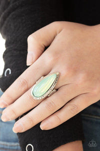 OPAL OASIS • GREEN