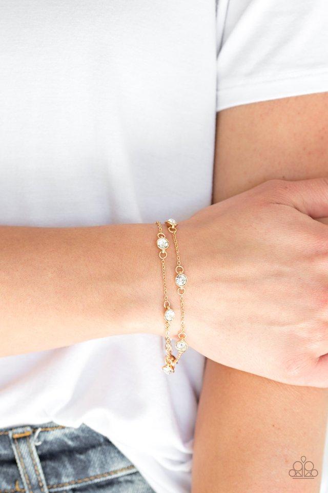 SPOTLIGHT STARLIGHT • GOLD