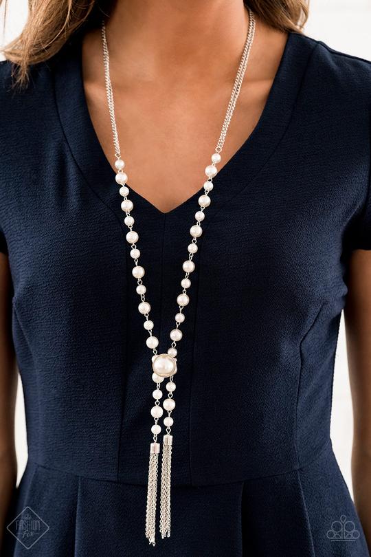 Vintage Diva- White